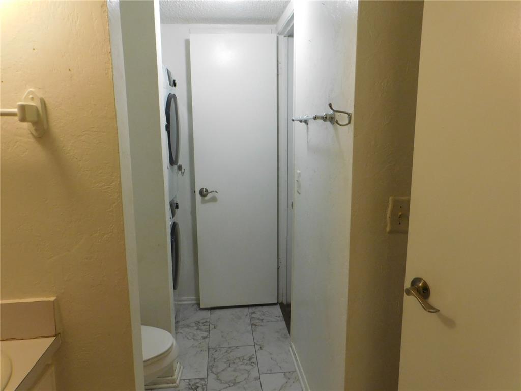 6026 Nw Expressway B Property Photo 10