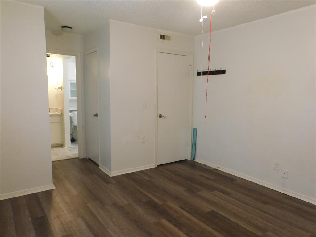 6026 Nw Expressway B Property Photo 13