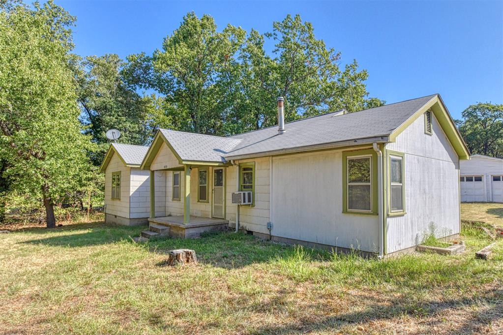 960636 S 3352 Road Property Photo 2