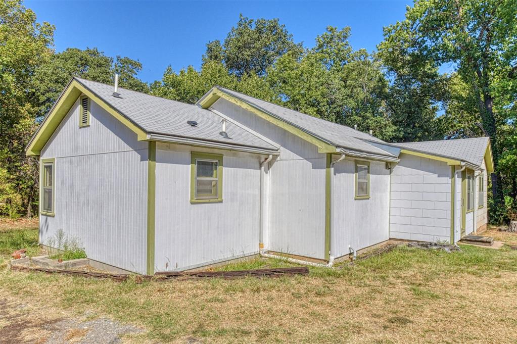 960636 S 3352 Road Property Photo 3