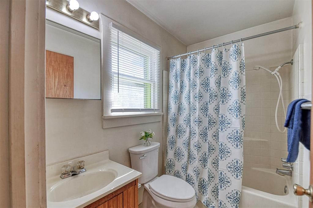 960636 S 3352 Road Property Photo 12