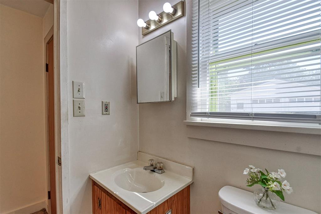 960636 S 3352 Road Property Photo 13