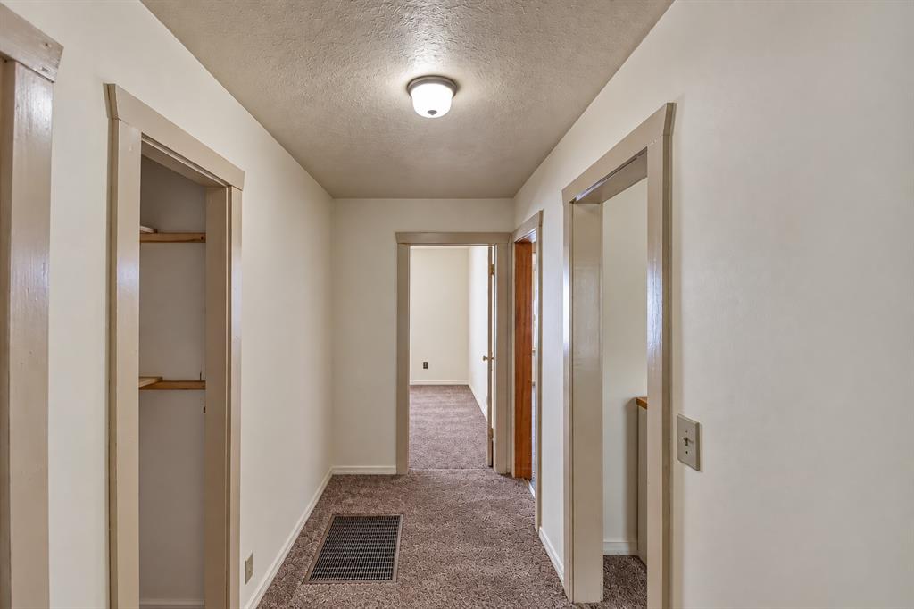 960636 S 3352 Road Property Photo 16
