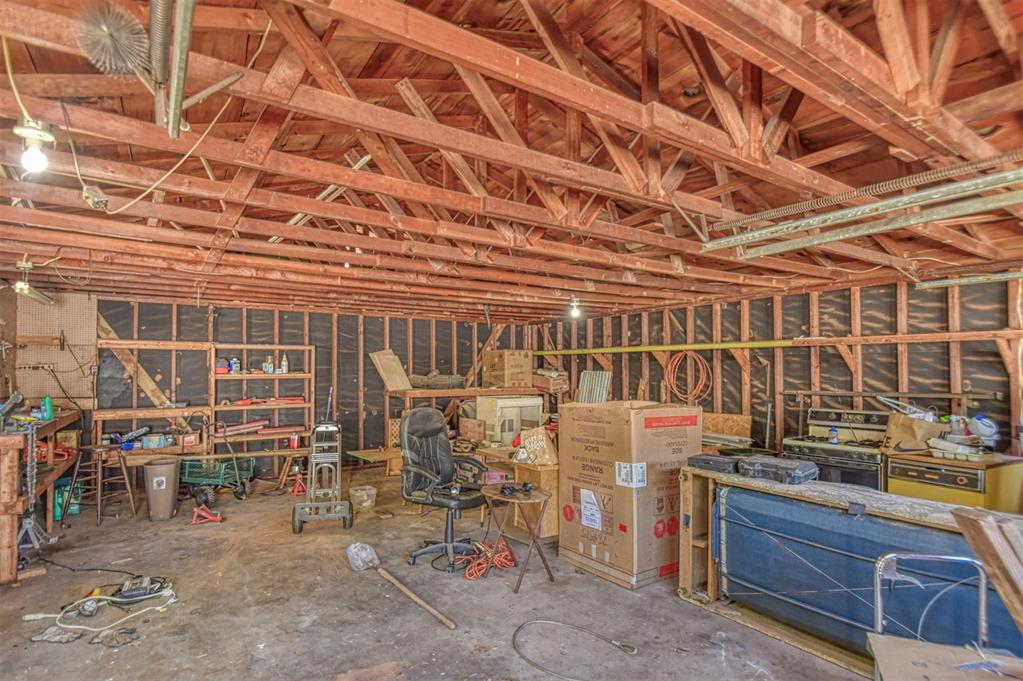960636 S 3352 Road Property Photo 28