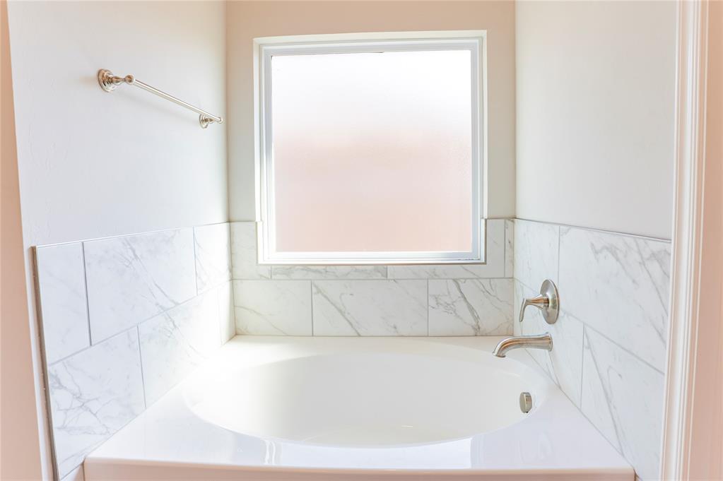 2204 Arcady Avenue Property Photo 23