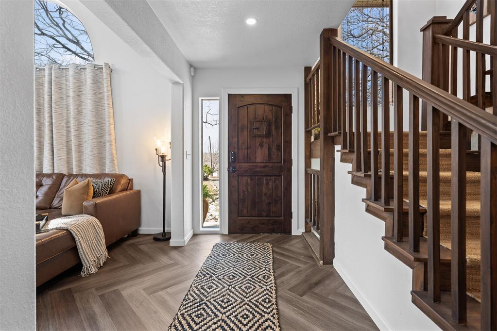 2353 Place Road Property Photo 4