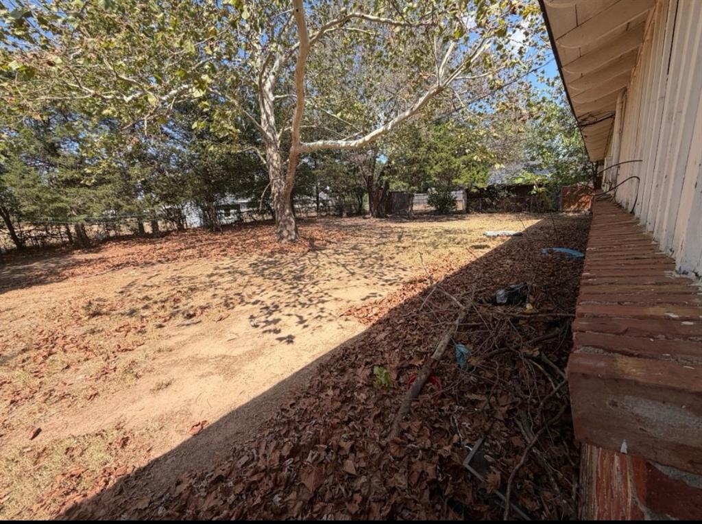 527 Montana Street Property Photo 5