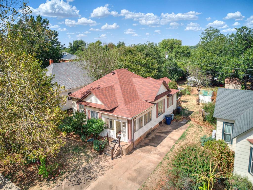 1114 E Noble Avenue Property Photo 44