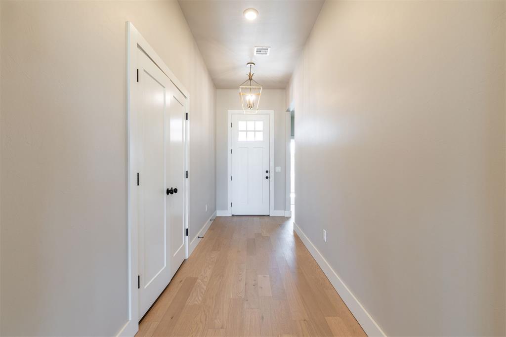 6721 Lake View Court Property Photo 3