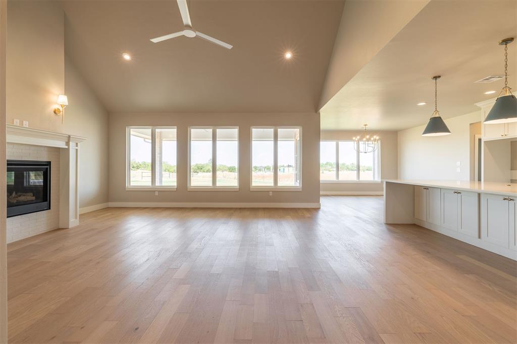 6721 Lake View Court Property Photo 4