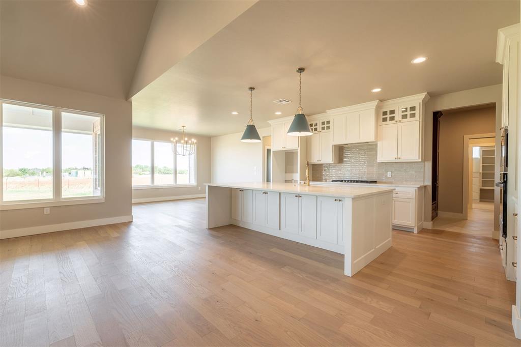 6721 Lake View Court Property Photo 5