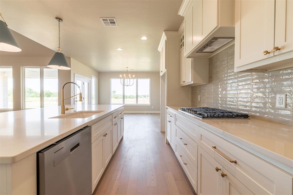 6721 Lake View Court Property Photo 8