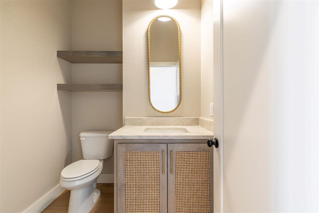 6721 Lake View Court Property Photo 17