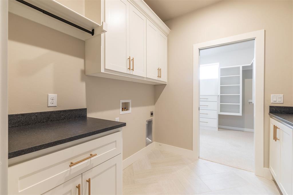 6721 Lake View Court Property Photo 18