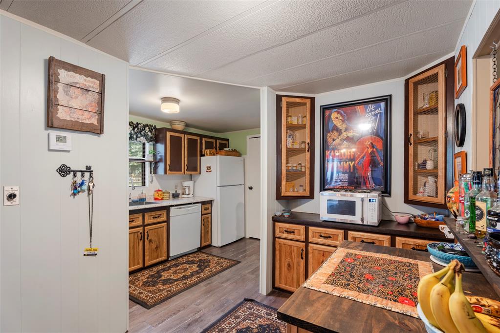 54201 Pin Oak Circle Property Photo 14