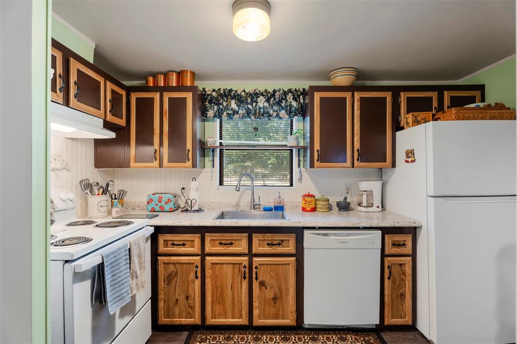 54201 Pin Oak Circle Property Photo 15