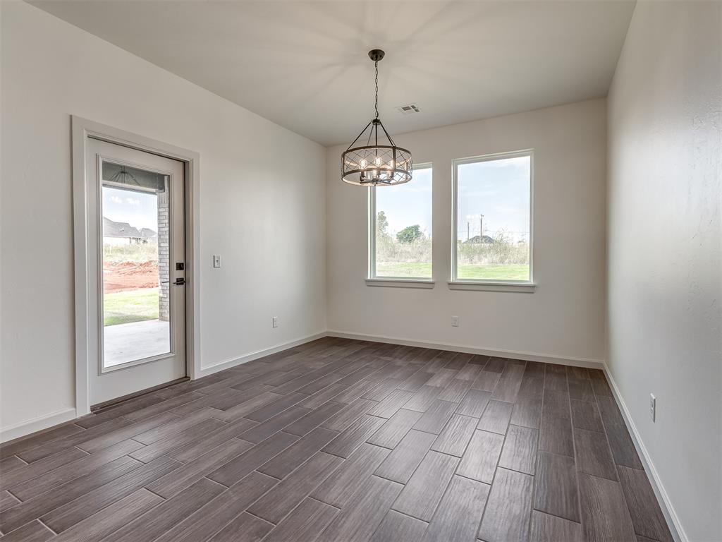 14401 Village Trail Property Photo 15