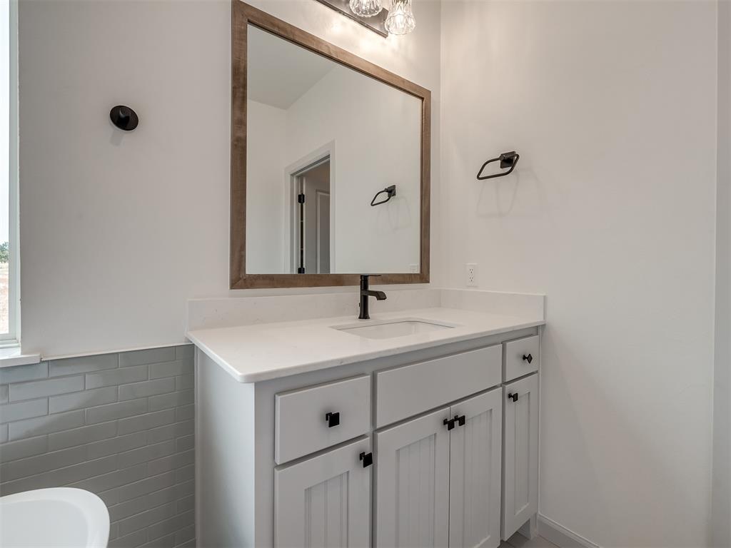 14401 Village Trail Property Photo 20