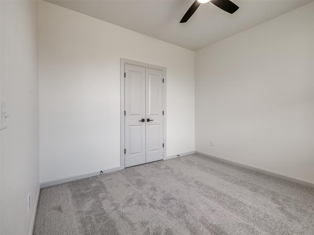 14401 Village Trail Property Photo 29