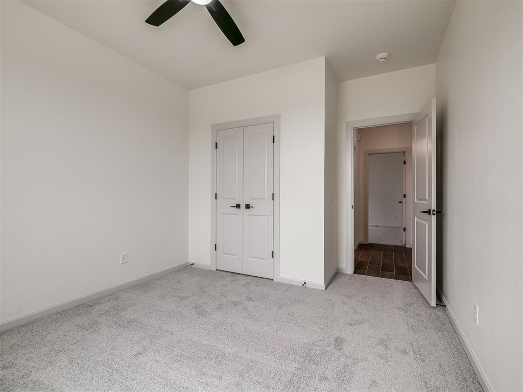 14401 Village Trail Property Photo 36