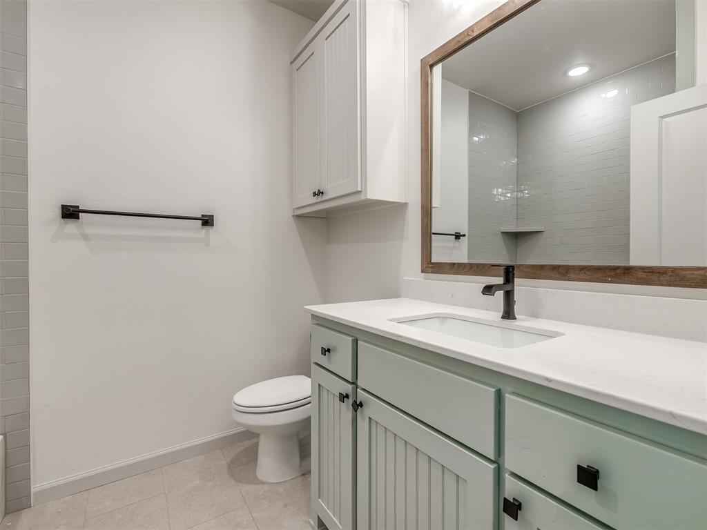 14401 Village Trail Property Photo 37