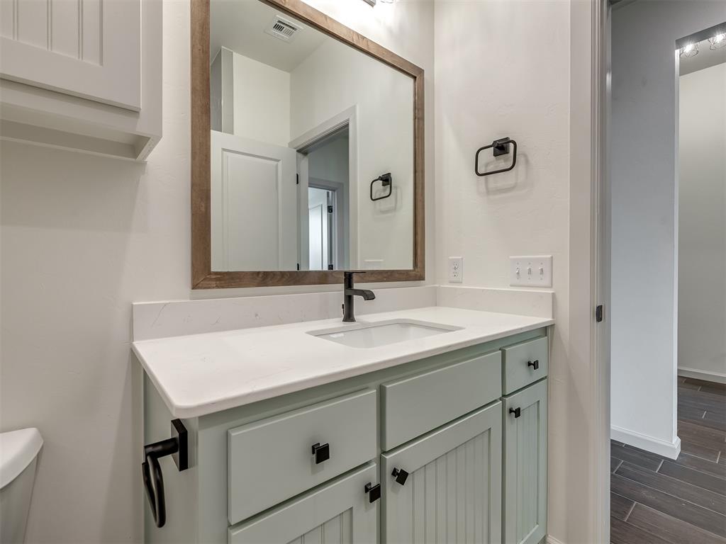 14401 Village Trail Property Photo 38
