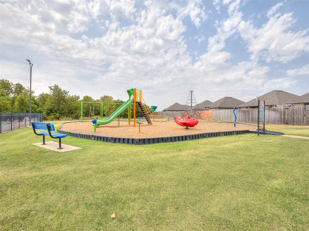 14401 Village Trail Property Photo 48