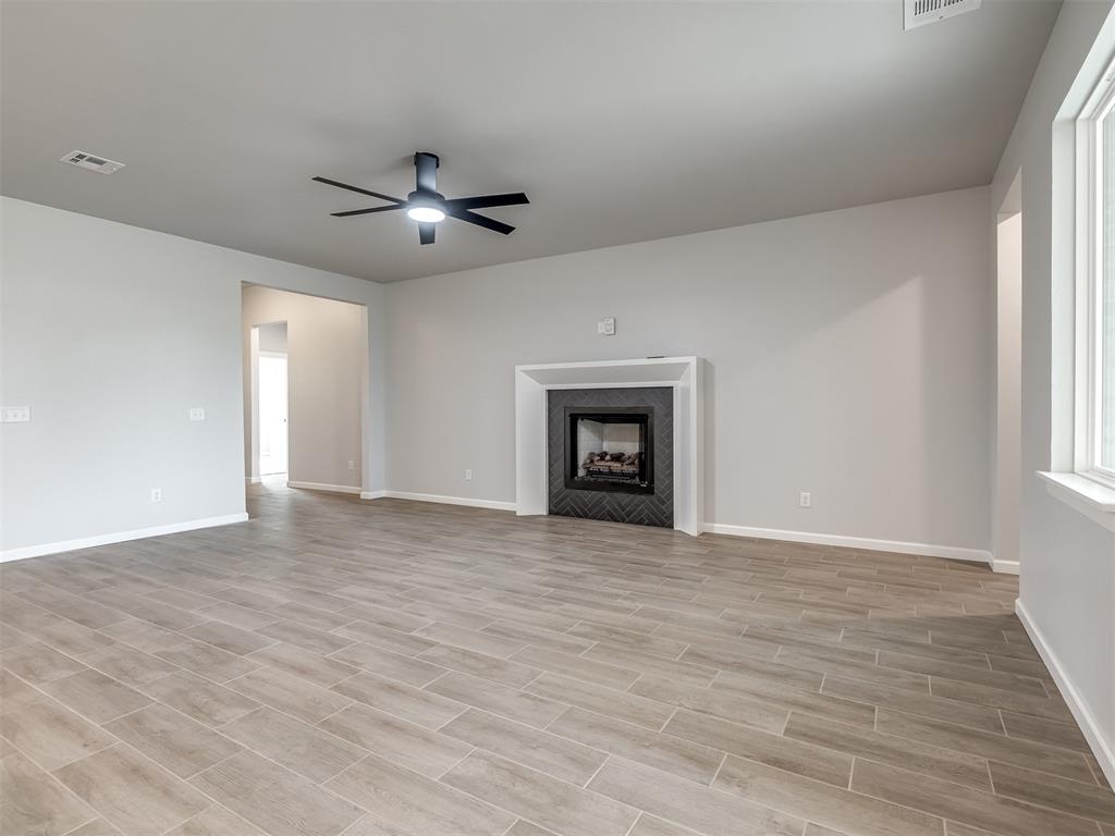 14313 Village Trail Property Photo 5