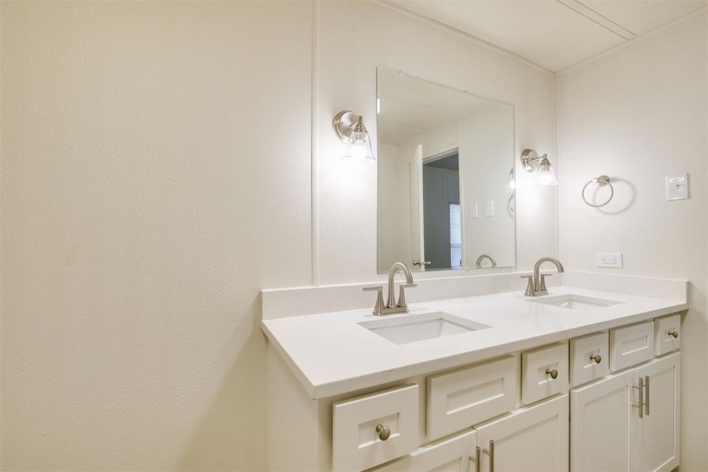 13608 Chaparral Road Property Photo 33
