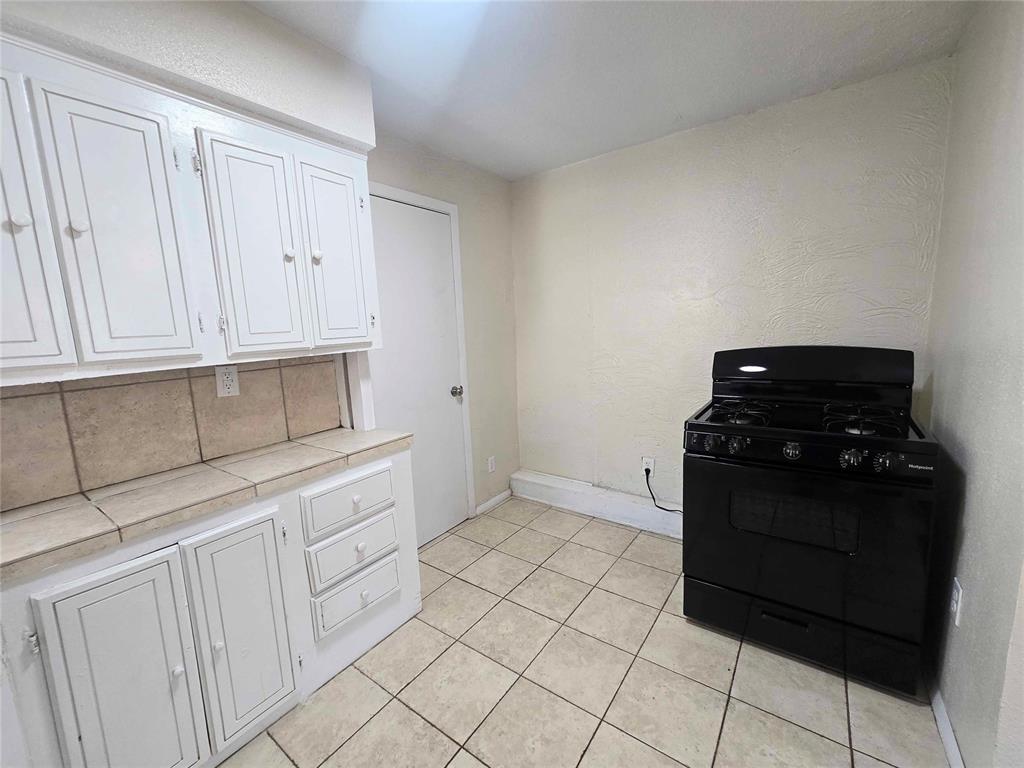 1129 Nw 82nd Street Property Photo 5