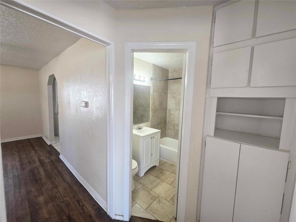 1129 Nw 82nd Street Property Photo 10