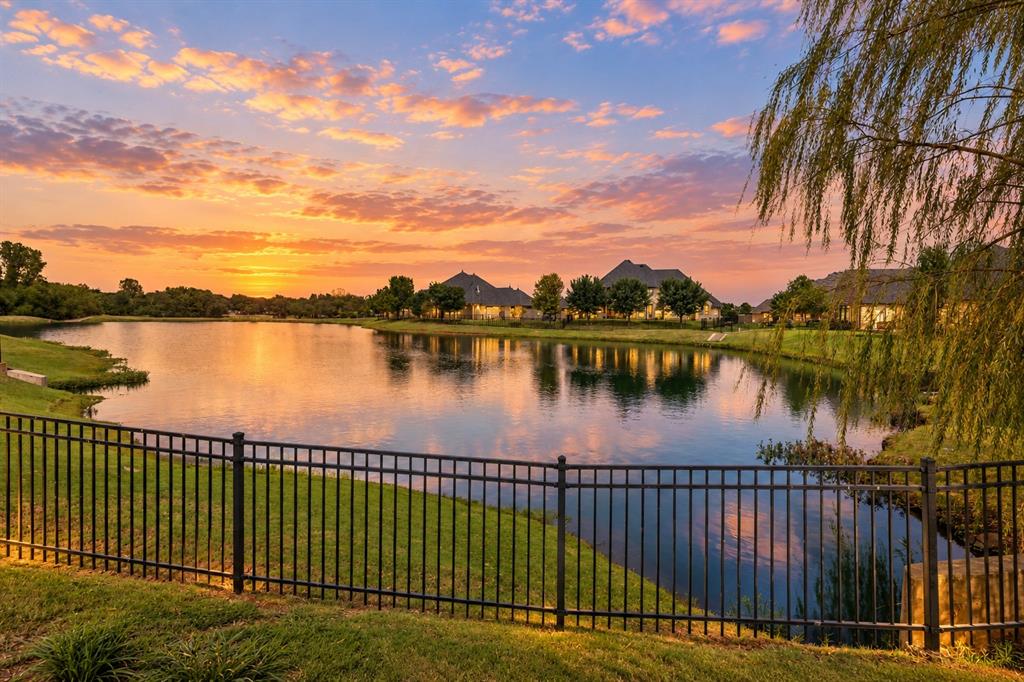 15400 Kestral Park Court Property Photo 3