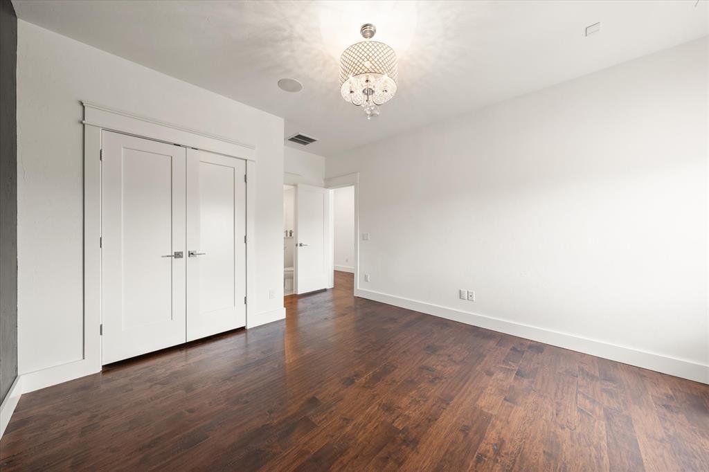 15400 Kestral Park Court Property Photo 33