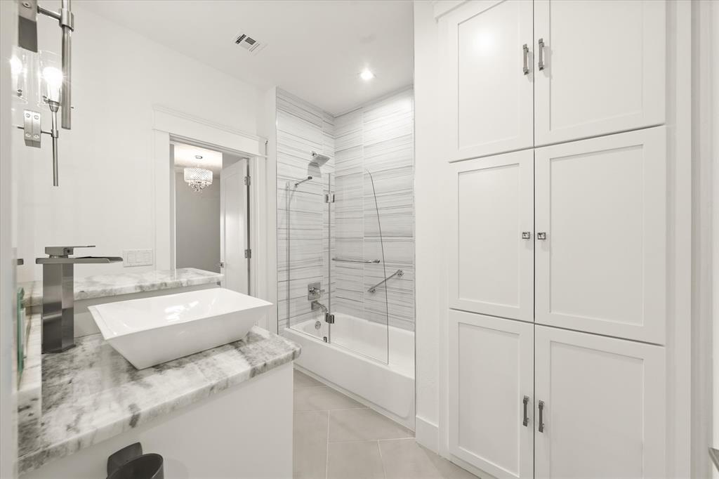 15400 Kestral Park Court Property Photo 35