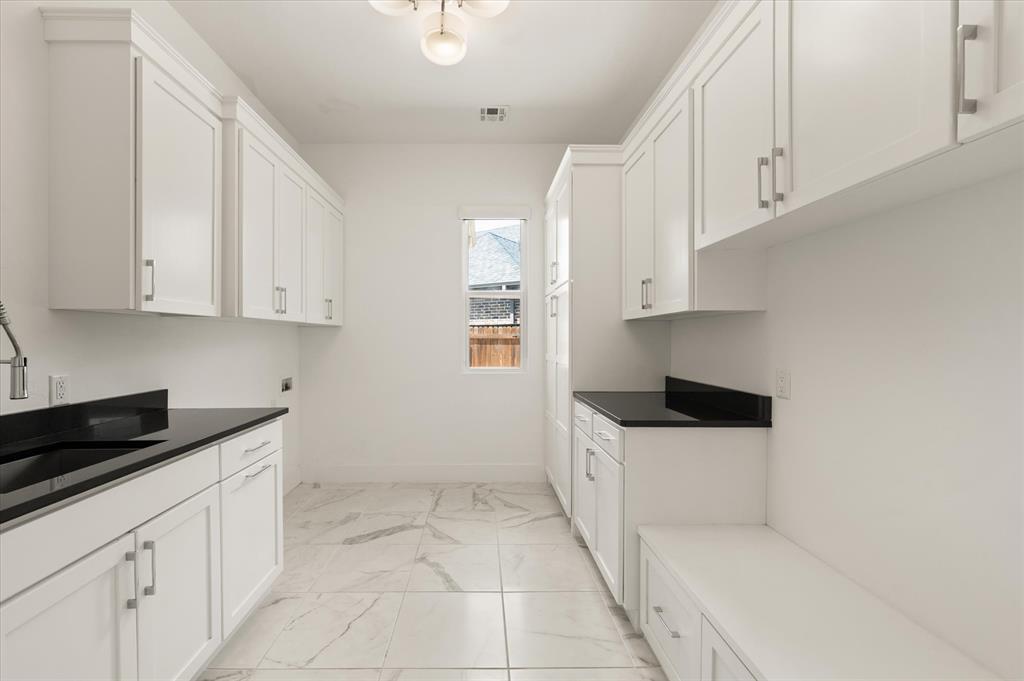 15400 Kestral Park Court Property Photo 36