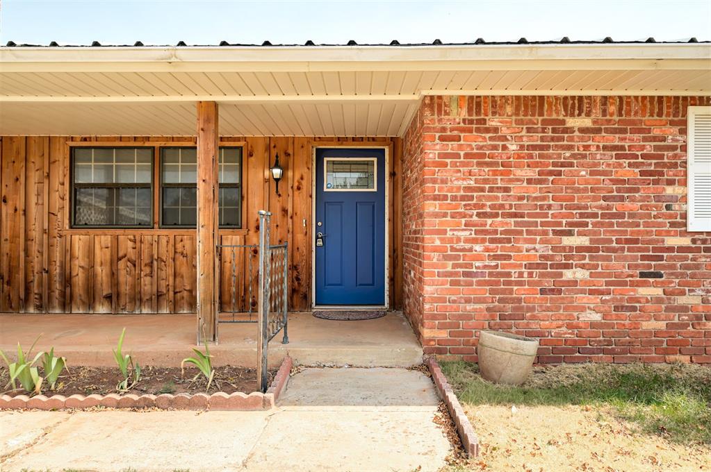 9901 96th Street Property Photo 6
