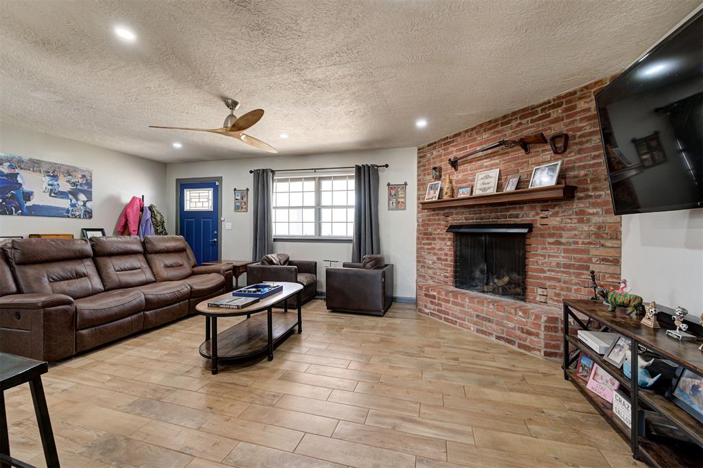9901 96th Street Property Photo 10