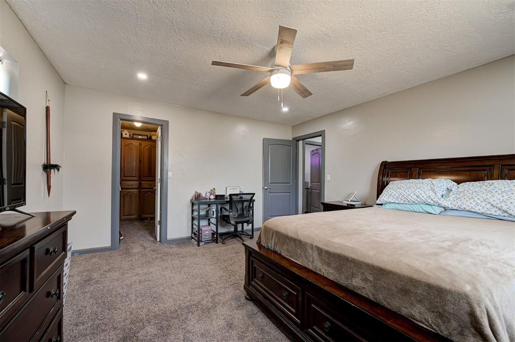 9901 96th Street Property Photo 23