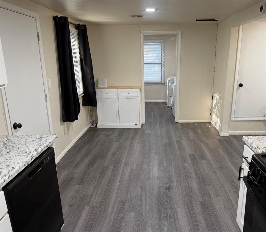 222 S Cook Avenue Property Photo 13