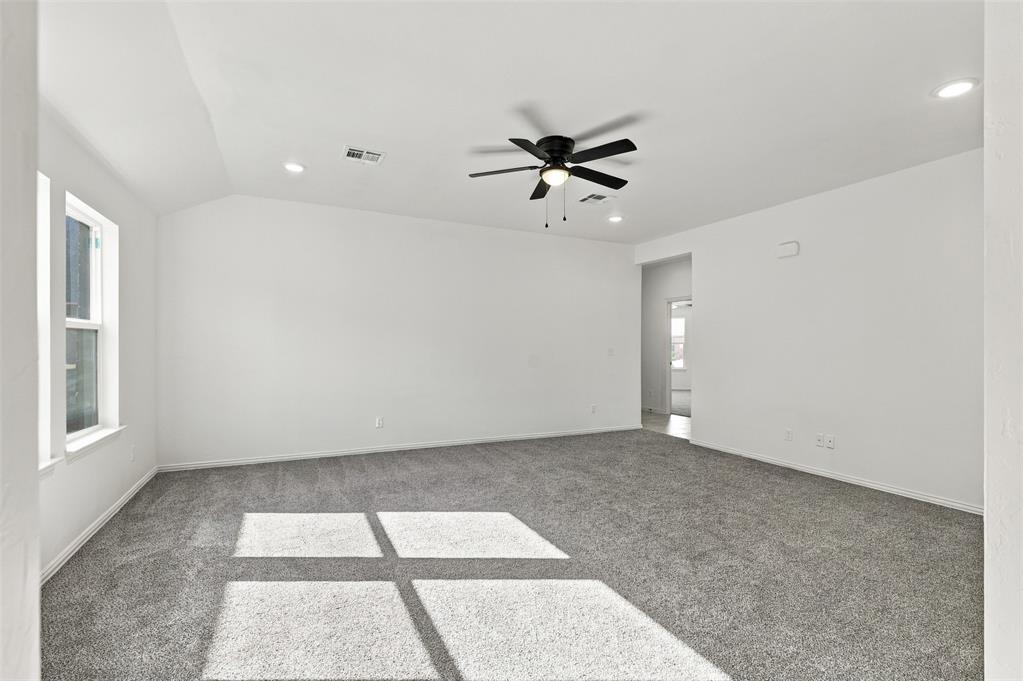 807 Chateau Court Property Photo 11