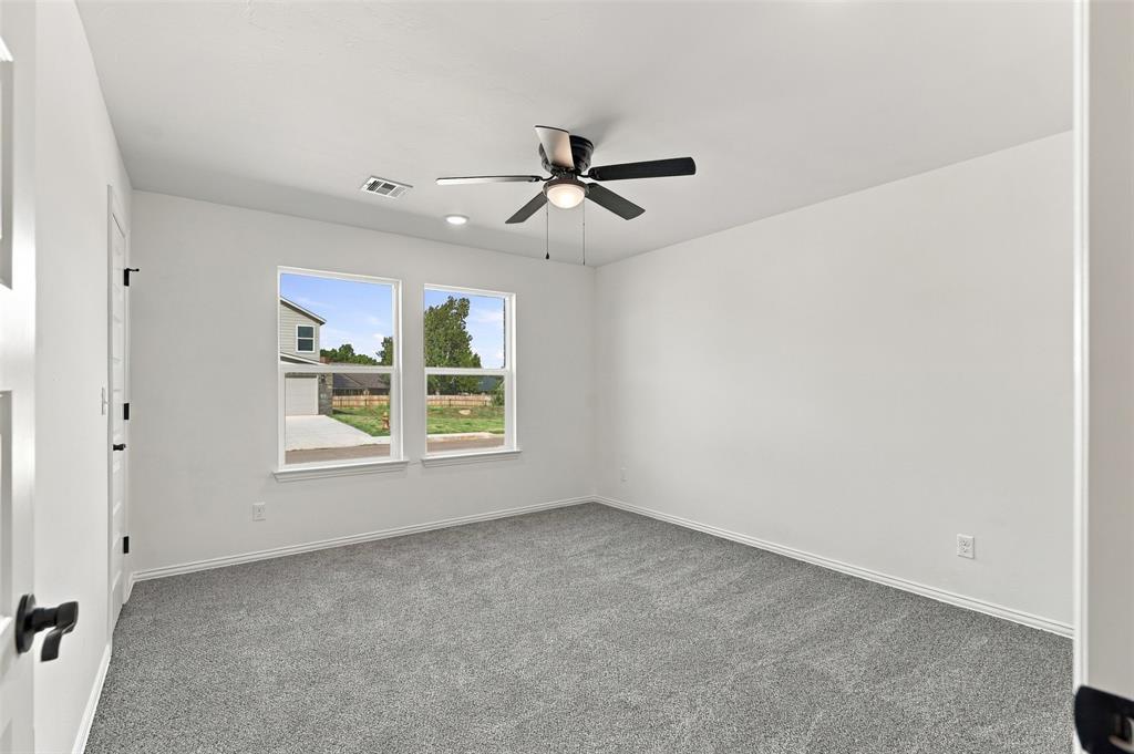807 Chateau Court Property Photo 24