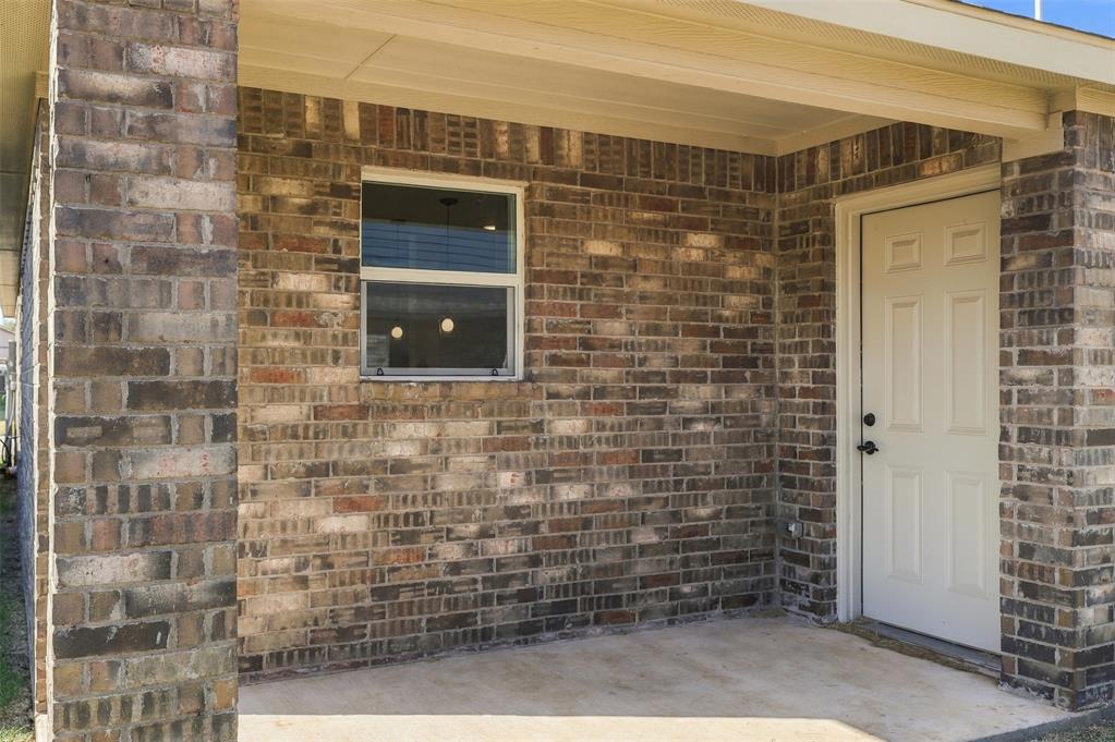 807 Chateau Court Property Photo 31