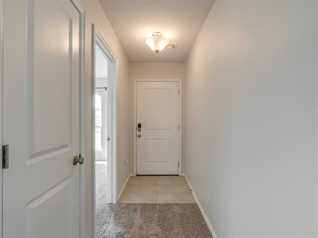 2709 Nw 195th Street Property Photo 5