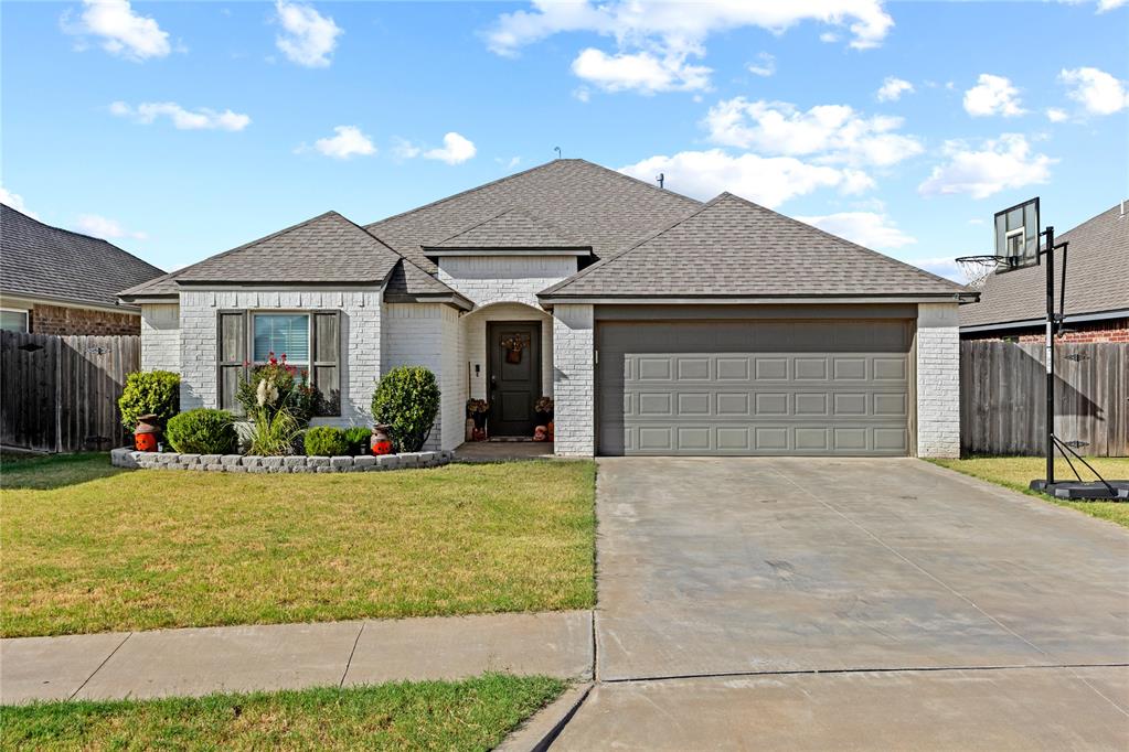 2613 Hayride Drive Property Photo 1