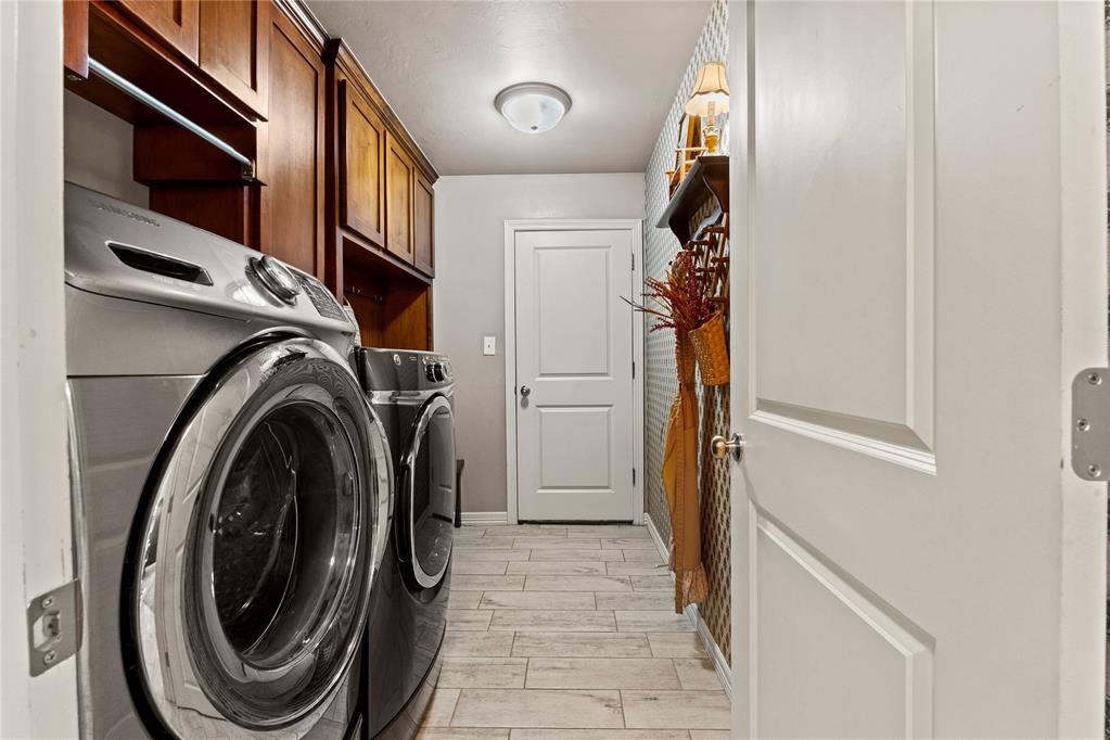2613 Hayride Drive Property Photo 14