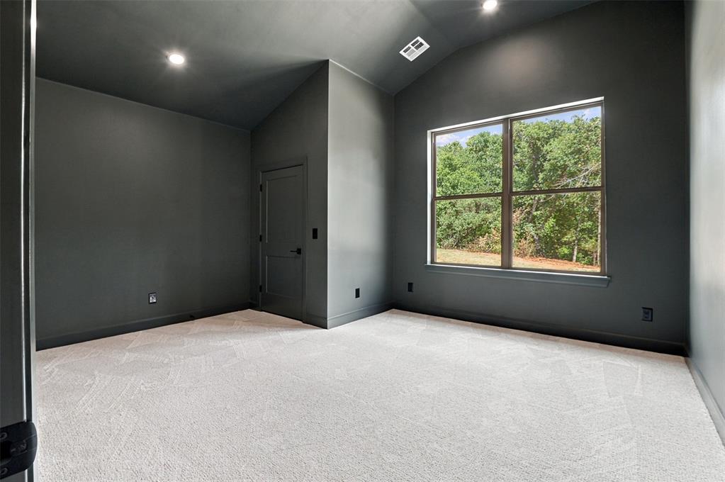8200 Sacred Forest Property Photo 30