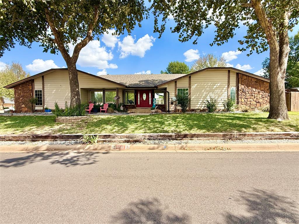 3000 Robin Road Property Photo 1