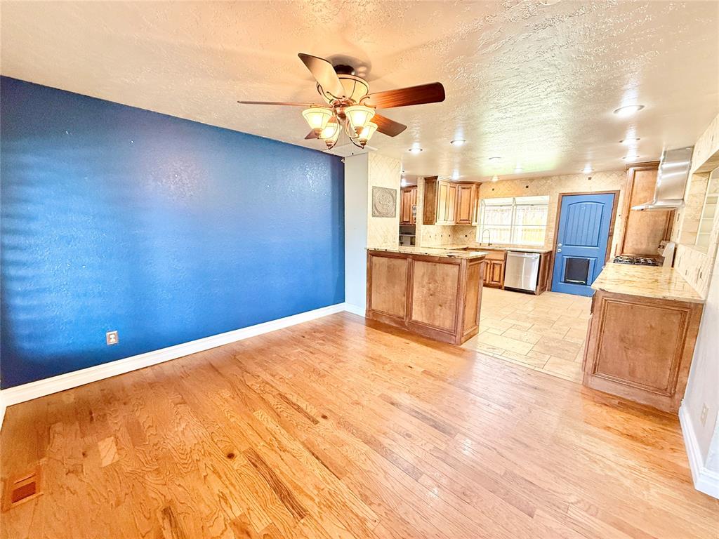 3000 Robin Road Property Photo 15