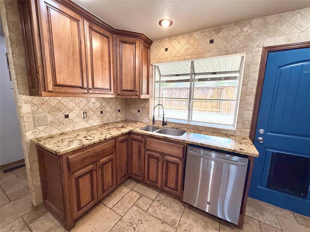 3000 Robin Road Property Photo 21
