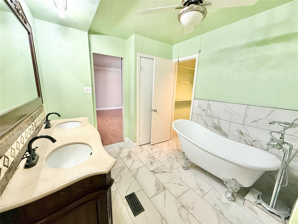 3000 Robin Road Property Photo 30